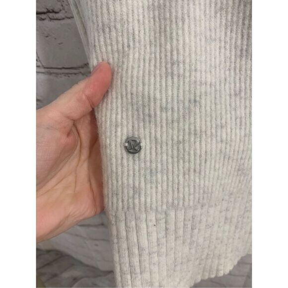 Lululemon restful intentions sweater - Picture 9 of 12